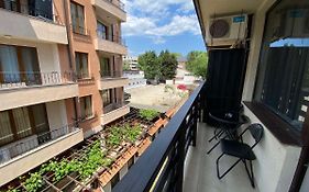 Mario Beach Apartment Nessebar